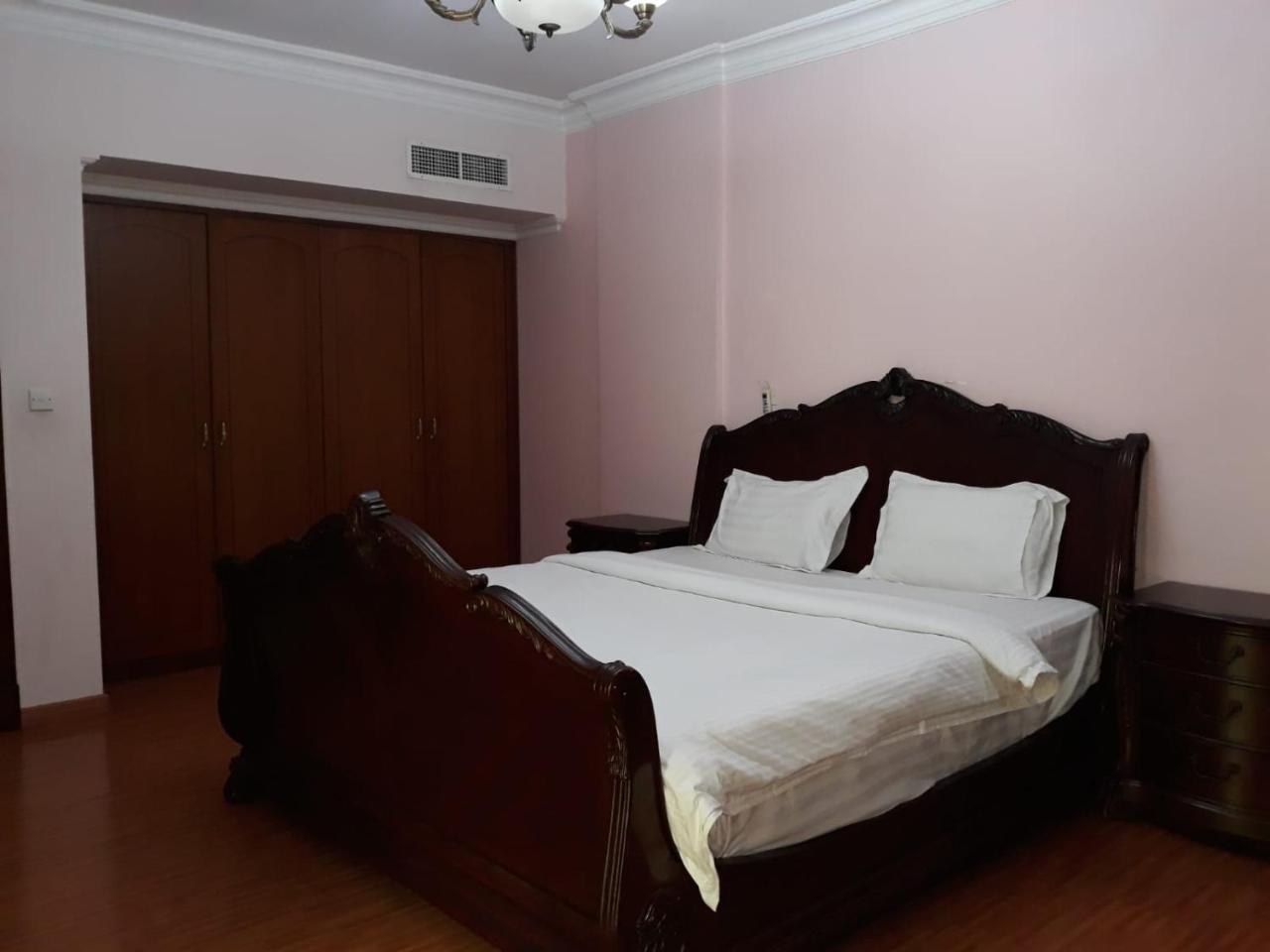 Ferienwohnung Zubara Plaza II Manama Exterior foto